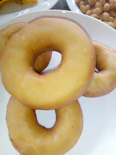 A picture of Doughnut 🍩🍩.