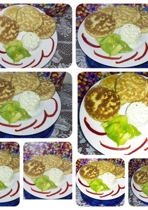 Una foto de Arepas andinas aromatizadas con anís y clavito, aguacate 🥑 y MESTIZA
