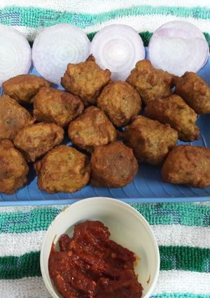 A picture of Bread fritters.