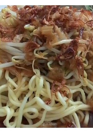 Foto resep Lontong Mie Tanpa Petis ala Vonny Ambar