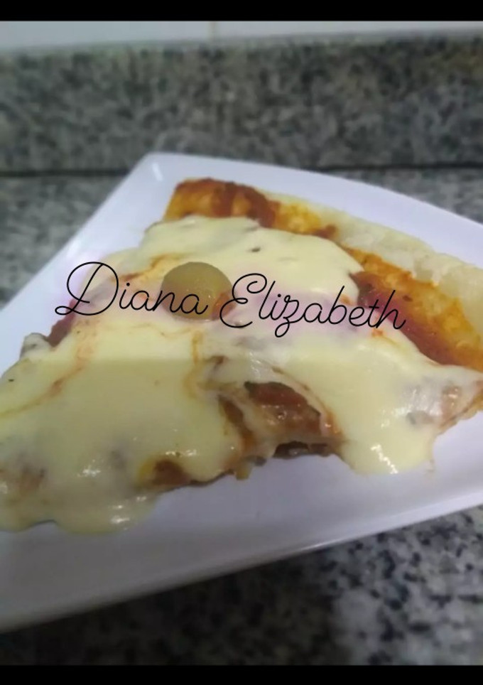 Una foto de Pizza rápida con masa de tarta🍕👩🏼‍🍳