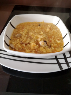 Una foto de Arroz meloso con marisco