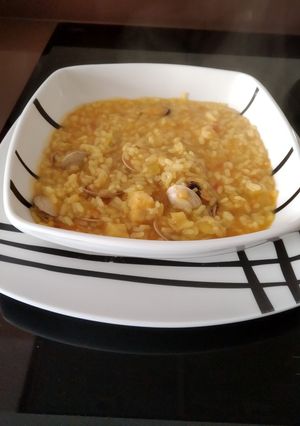Una foto de Arroz meloso con marisco