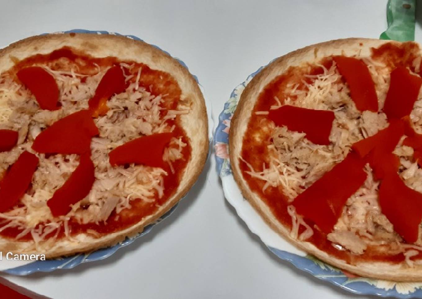 Falsas pizzas de atún y pimiento morrón