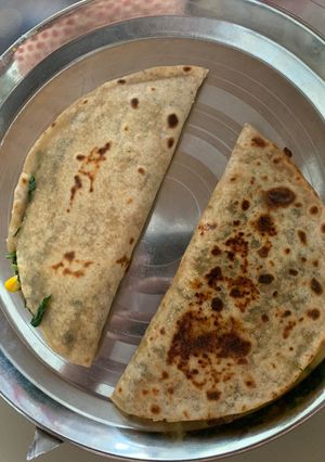 A picture of Spinach quesadilla with Thousand Island dressing!.