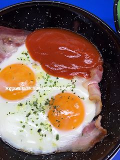 Una foto de Huevos al Plato