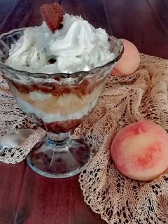 Őszibarackos pohárkrém recept fotója