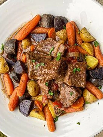 Easy Way Prepare Braised Wagyu Roast with Carrots and Potatoes the Delicious Tasty