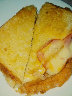 A picture of Easy Grilled Ham and Cheese Sandwiches.