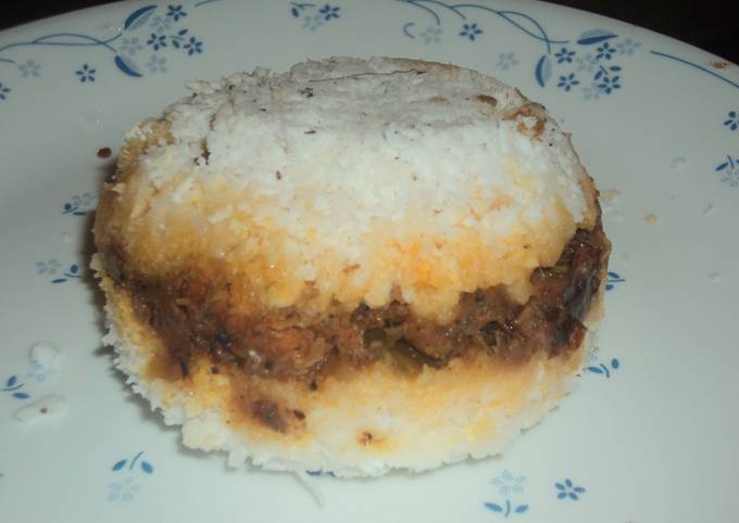 Recipe of Quick Erachi puttu / Steamed Chicken Rice Cake