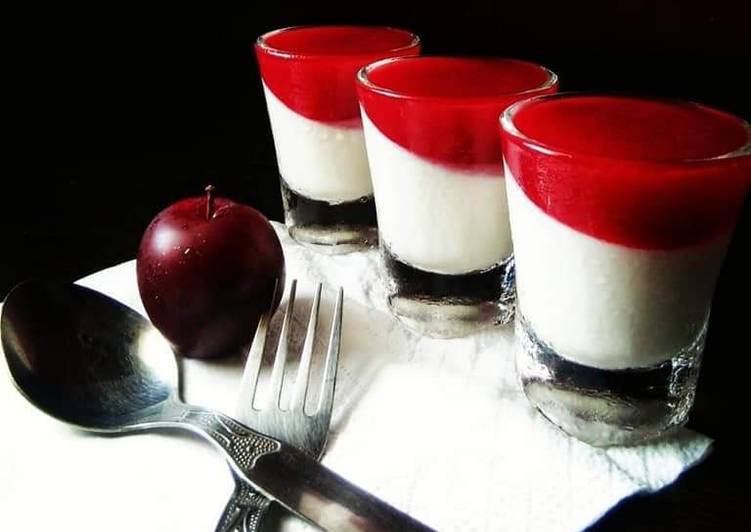 Recipe of Award-winning Plum panna cotta