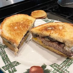 A picture of American Diner Patty Melts.