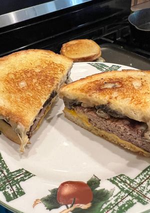 A picture of American Diner Patty Melts.