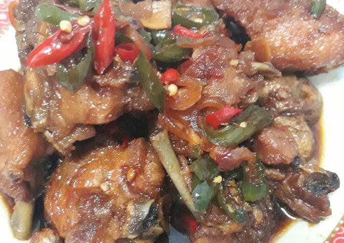 Ayam kecap pedes manis