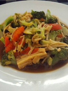 Foto resep Brokoli Tumis Jamur Enoki (No Salt - For Diet)