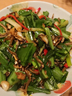 豆薣小魚乾炒山蘇 的食譜成品照片