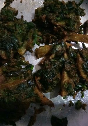 A picture of Palak pkoda.