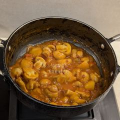 A picture of Mushroom Curry.