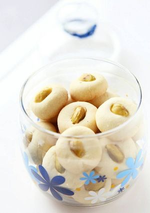 Foto resep Ghraybeh, Syrian Butter Cookies