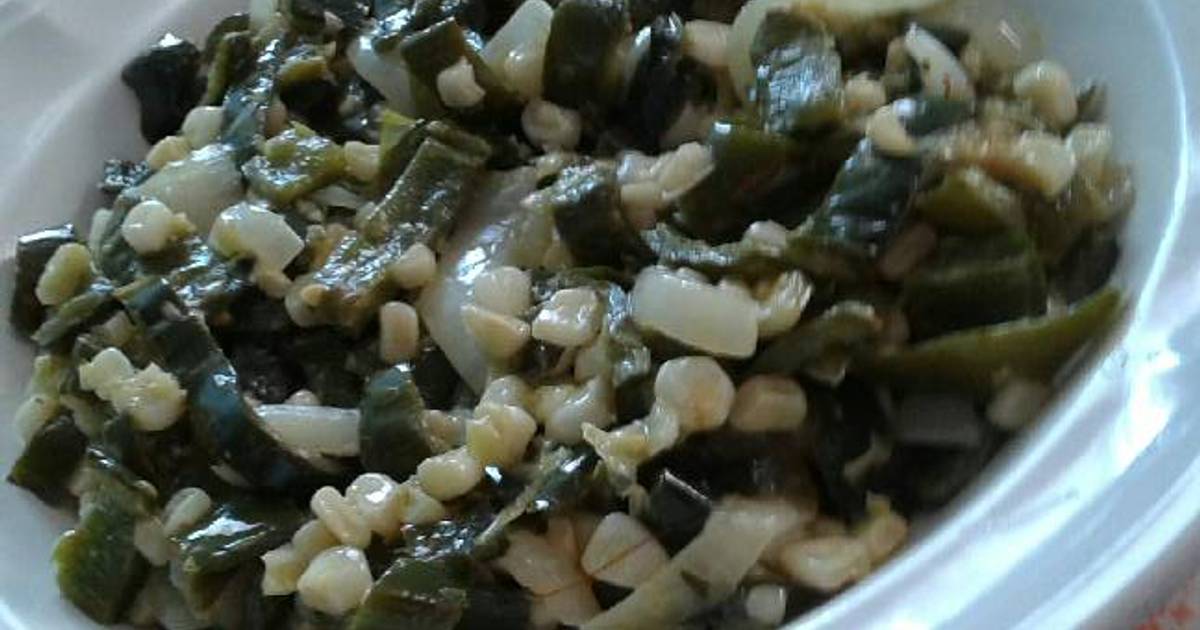 Rajas poblanas con crema y elote Receta de Zoyla Enojona ??- Cookpad