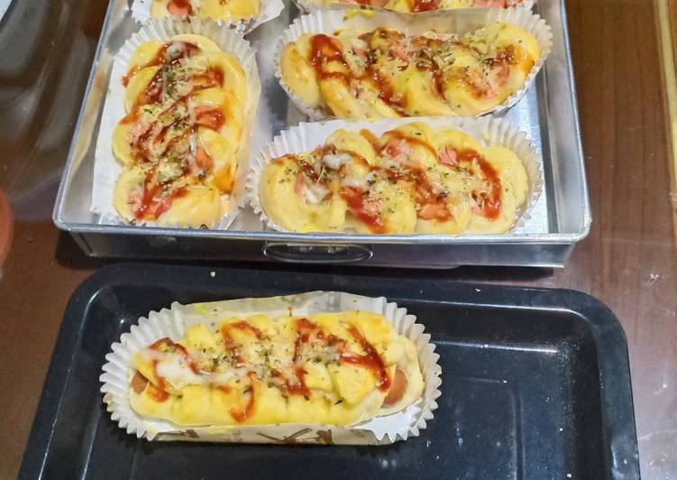 Bahan CaterPillar Bread Sosis | Resep Membuat CaterPillar Bread Sosis Yang Sempurna