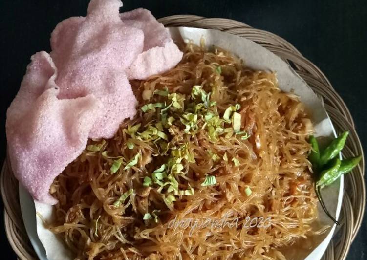 Bihun Goreng Kemiri