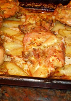 Una foto de Presitas de pollo y papas doradas