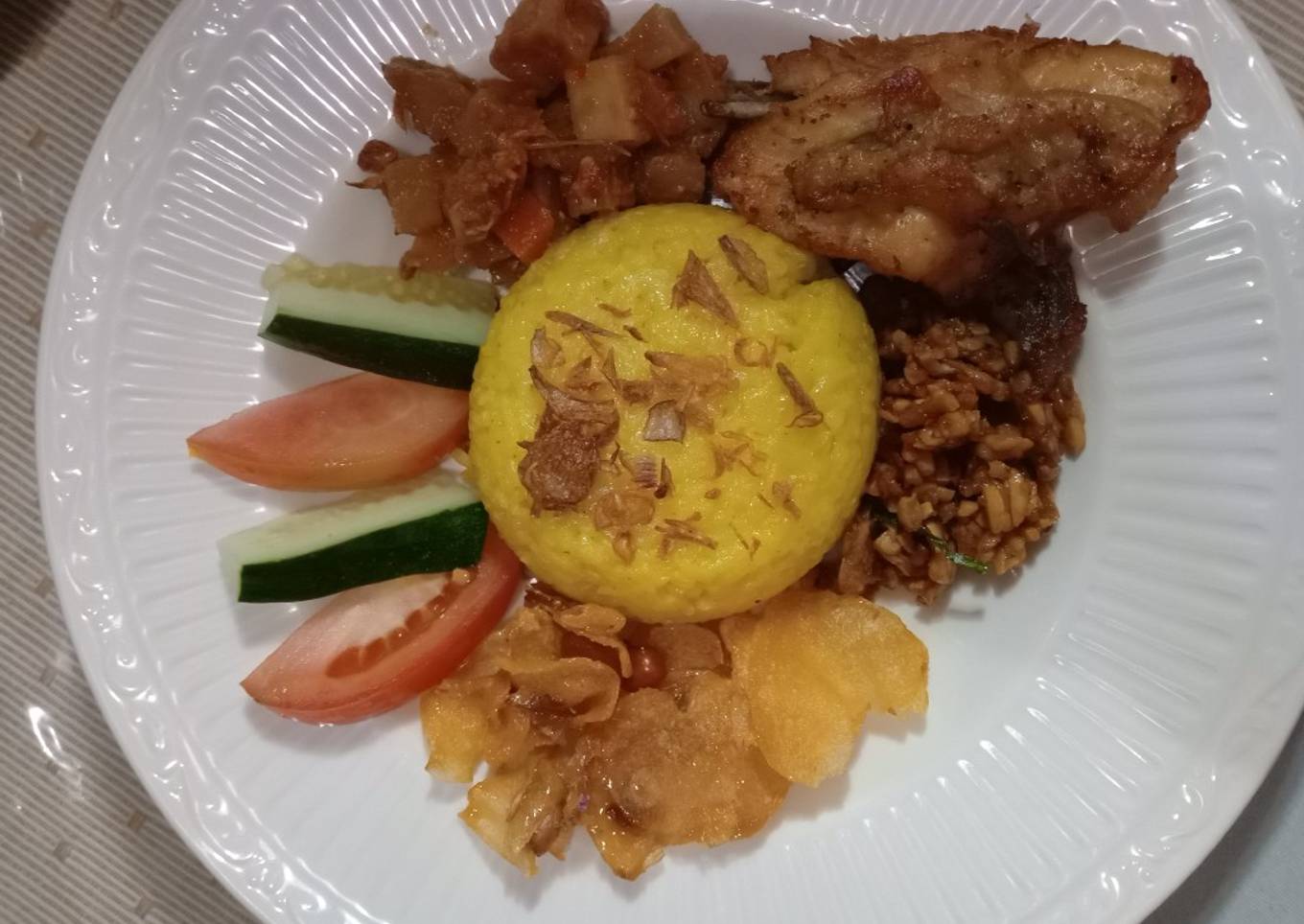 Nasi Kuning Simple Magic Com