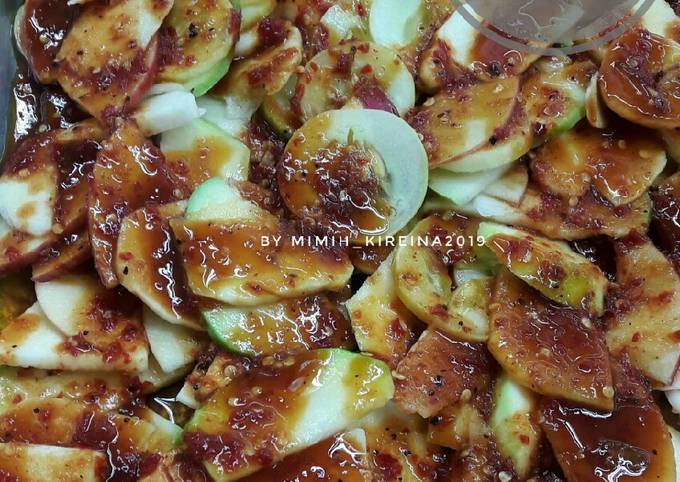 Rujak buah sambal terasi udang