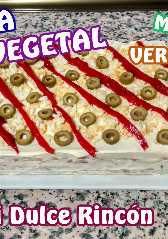 Una foto de Tarta vegetal con crema de anchoas y melva