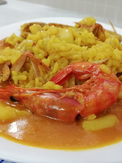Una foto de Arroz con marisco🦐
