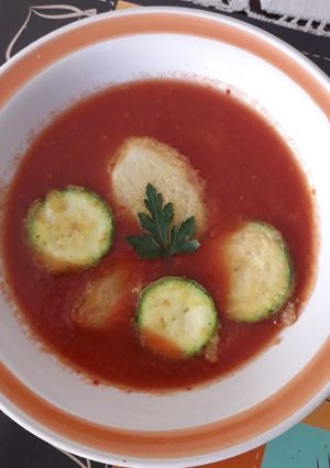 Una foto de Sopa de calabacitas y papá (capeada)