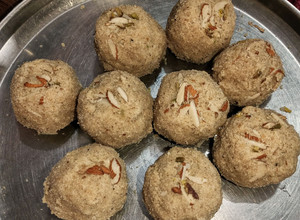 A picture of Choorma ladoo (Rajasthani).