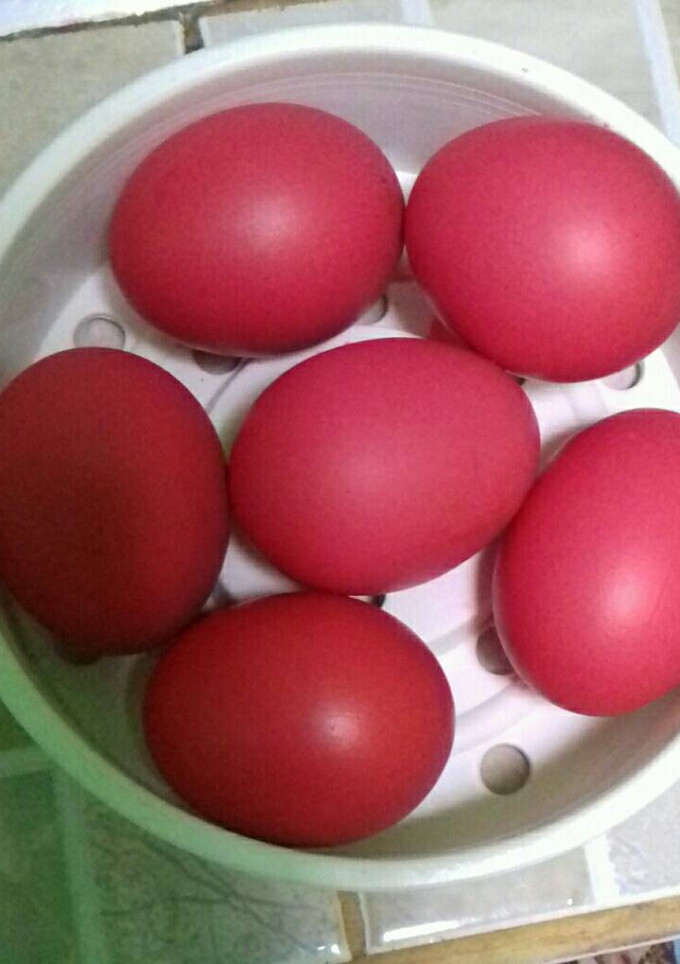 Foto resep Telur Merah Ulang Tahun