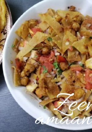 A picture of Puri Chaat.