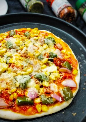 স্যুইট কর্ন পিজ্জা(Sweet corn pizza recipe in Bengali) রেসিপির প্রধান ছবি