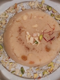 ડ્રાયફ્રુટ રવાનો શીરો (Dry fruits rawa no shiro recipe in gujrati) રેસીપી મુખ્ય ફોટો