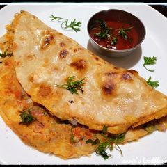 A picture of Egg paratha.