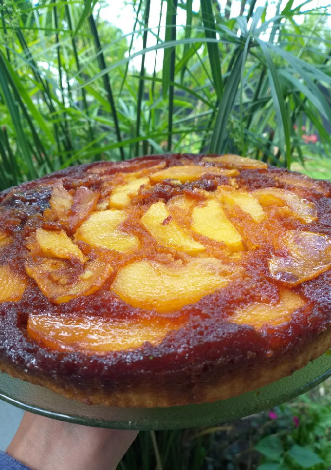 Una foto de Torta de 🍎 invertida