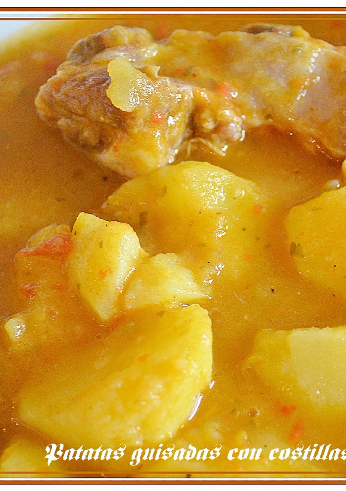 Una foto de Patatas guisadas con costillas en adobo
