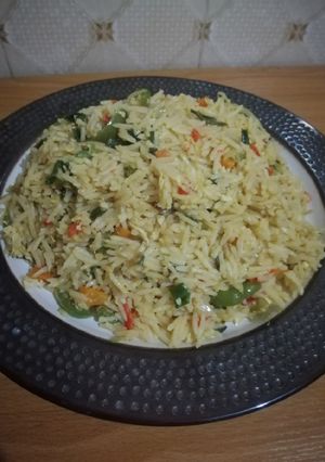 A picture of Chinese fried rice 🍚.