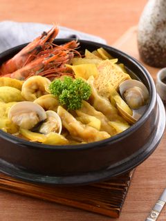 海鮮咖哩鍋【咖哩女王】 的食譜成品照片
