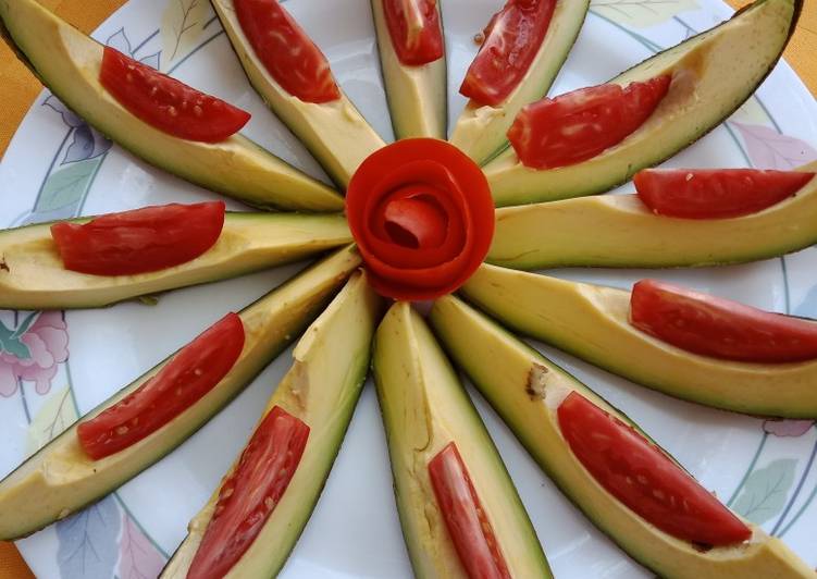 Tomato avocado salad