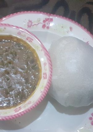 Tuwon Garin shinkafa da Alabo da Miyan ganye Waken Suya da Gyada ainihin hoton girkin