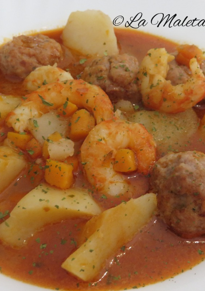 Una foto de Guiso de patatas mar y montaña