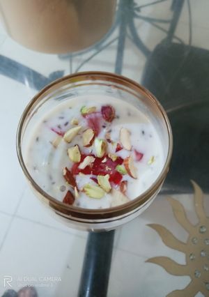 A picture of Healthy n yummy custard sharbat 😋.