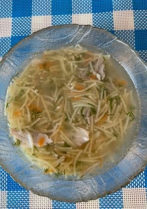 Une photo de Soupe rapide aux vermicelles