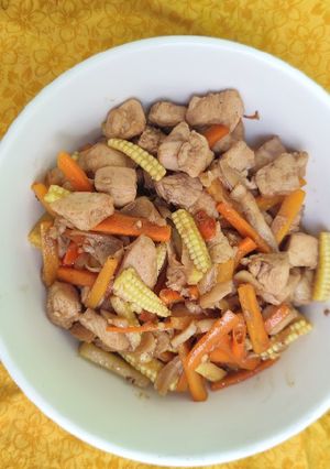 Foto resep Tumis ayam dan sayuran