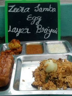 முட்டை லேயர் பிரியாணி செய்முறை முக்கிய புகைப்படம்