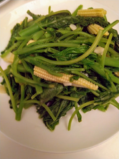 莧菜炒玉米筍(低醣生酮餐)(家常菜)(方便素)(快速料理) 的食譜成品照片